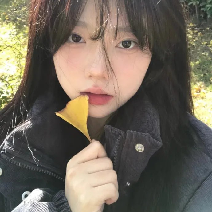 坐在门口的幽灵